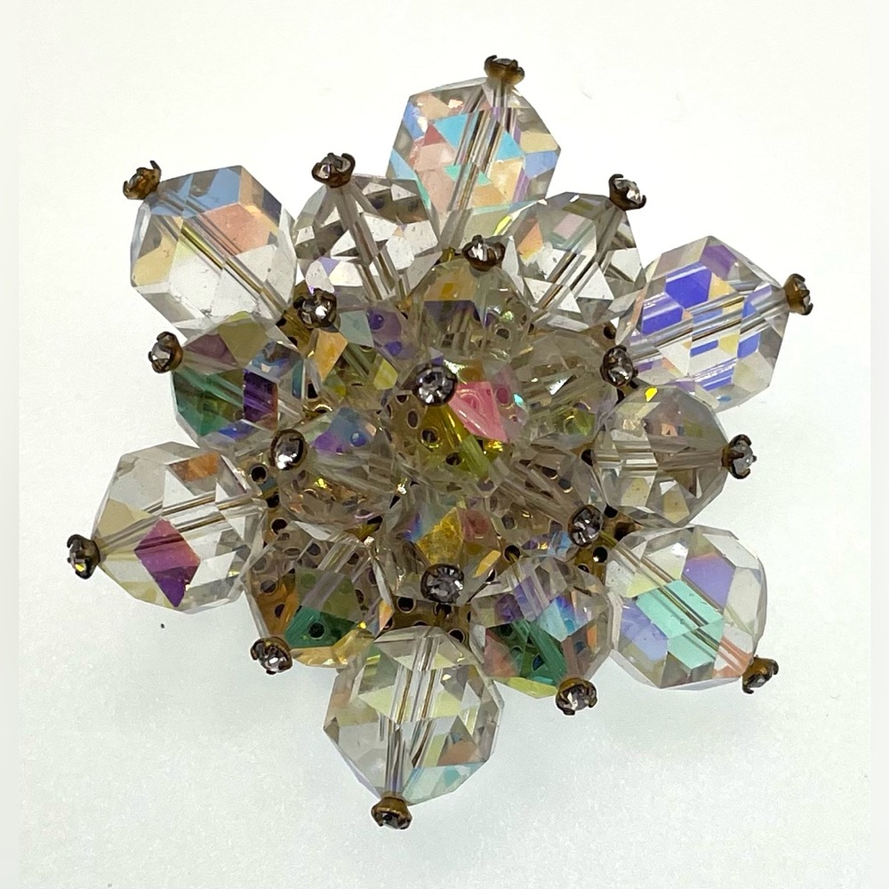 Vintage Cluster Star Brooch Pin Aurora Borealis & Clear Crystal Beads
Gold Tone - Picture 3 of 6